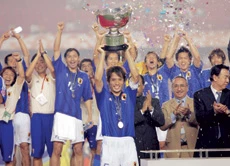 Japan Sink China as Trouble Flares