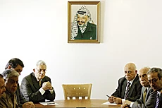 Arafat Leukemia-Free; PA Leaders Stay United