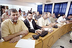 Crisis Over Eventual Burial of Arafat