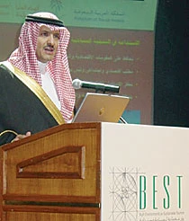 Sultan Underlines Efforts to Preserve Heritage Sites