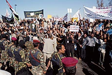 Iraqi Factions Woo Allawi