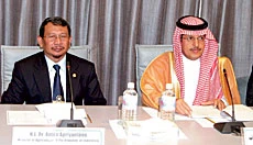 Kingdom Pledges SR187m for Aceh Reconstruction