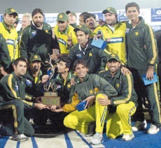 England Gain Late Consolation on Pakistan Tour