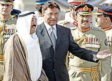 Pakistan, Kuwait Sign Accords