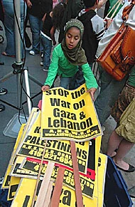 American Protesters Rally to Condemn Israeli Strikes