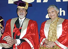 Big B Conferred With Honorary Doctorate by Delhi University