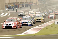 Lowndes Makes Ground on Kelly