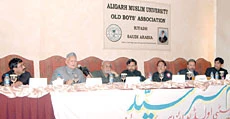 Proposal for Sir Syed Photo in Central Hall