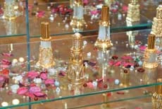 Rimaz Waleed: The Traditional Arabian Art of Perfume
