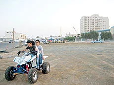 City Cracks Down on Corniche Buggies, Ponies