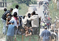 Lebanon Issues Warning to Militants