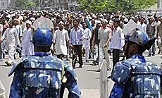 Man Held in Makkah Masjid Blast
