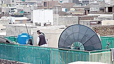 Musharraf Escapes Assassination Bid