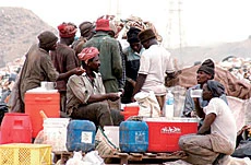 Jeddah Locals Complain of Dump Squatters