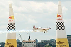 First Red Bull Air Race World Series Kicks Off in London