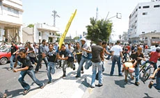 Hamas Beats Up Journalists