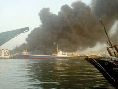 Massive Blaze Shuts Down Sharjah Port