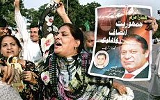 Court Allows Sharif to Return
