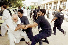 Pakistan Police Break Up Rally Amid US Concerns