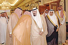 King Urges Muslims to Stand United