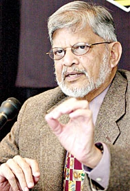 Gandhi Grandson Quits After Criticizing Jews