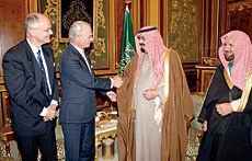 Gustaf Impressed With Scouts’ Role in Haj