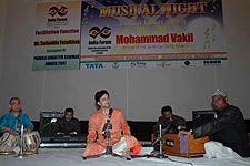 Vakil Wins Hearts and Minds of Audience
