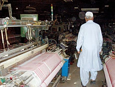 A Closed Factory Leaves 5 Pakistanis at Dead End