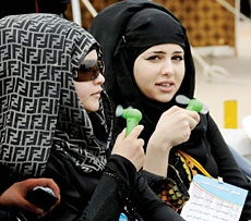 Kuwaitis Vote for New Parliament