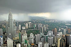 Kuala Lumpur: Tin Town to Twin Towers