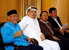 Filipino Delegation Ends Visit to Kingdom