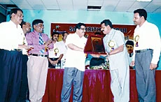Keralites get literary awards in Jeddah