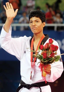 Afghanistan collars first Olympic medal