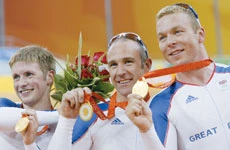 British track cyclists in show of force