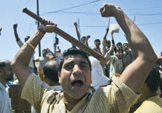 Kashmir protests spread to Indian cities