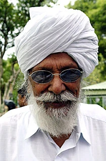 Veteran communist leader Surjeet dies