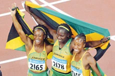 Jamaicans sweep women’s 100 meters race