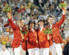 Isinbayeva soars to new world record