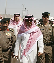 Madinah governor tours quake-prone Al-Ais