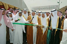 New road cuts distance to Taif by half