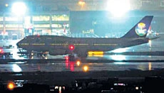Mumbai mishap jet returns