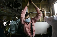 India battling swine flu resolutely: Azad