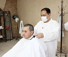 Barbers asked to wear masks