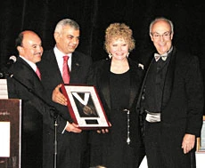 Double honors for Jeddah eye surgeon