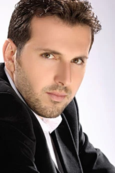 ‘Beloved’ Macedonian singer meets fans