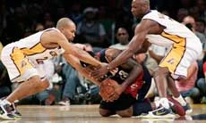 Cavs manhandle Lakers; fans get into the act