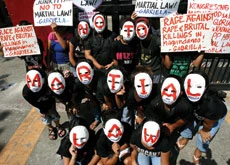 Followers of warlord in Philippine massacre urged to surrender