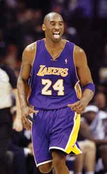 Kobe gets Lakers’ mark, but Grizzlies get win