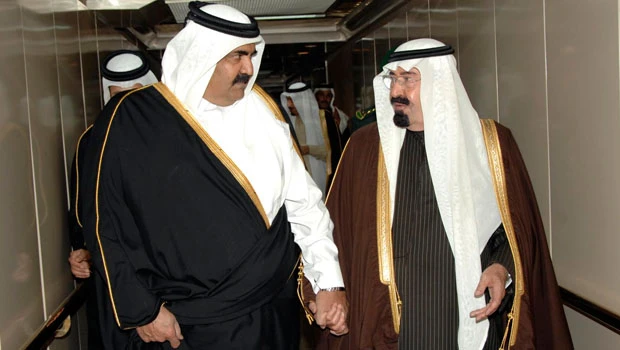 King Abdullah and Hamad discuss ways to bolster ties
