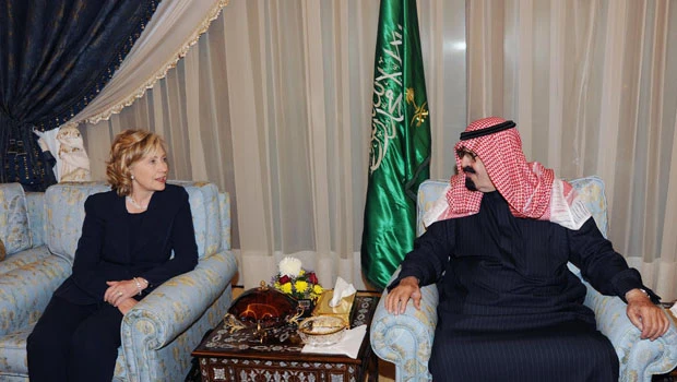 Clinton wants tougher Iran sanctions